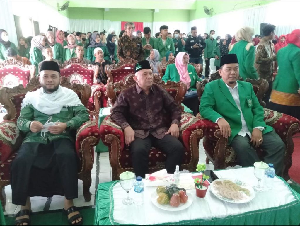 KUNJUNGAN MENTERI KOPERASI UKM RI TETEN MASDUKI DI UNIVERSITAS AL WASHLIYAH (UNIVA) MEDAN