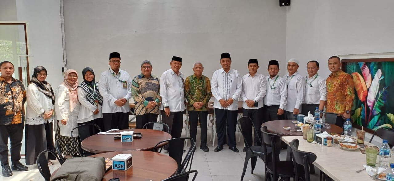 REKTOR UNIVA MEDAN BERSAMA BUPATI ASAHAN KONKRETISASI TRIDHARMA PERGURUAN TINGGI DAN PRORGAM KKN TEMATIK
